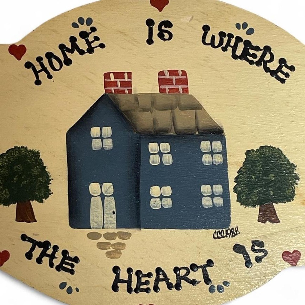 Vintage Cottagecore Home Is Where The Heart Is Handpainted Wood Wall Plaque Rare - Picture 6 of 8